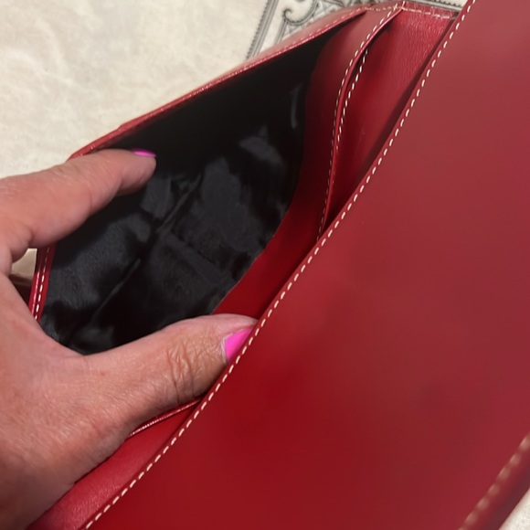 Authentic Gucci Red Leather Long Wallet - Picture 7 of 11
